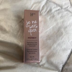 IT Cosmetics Je Ne Sais Quoi Honey Lip Treatment